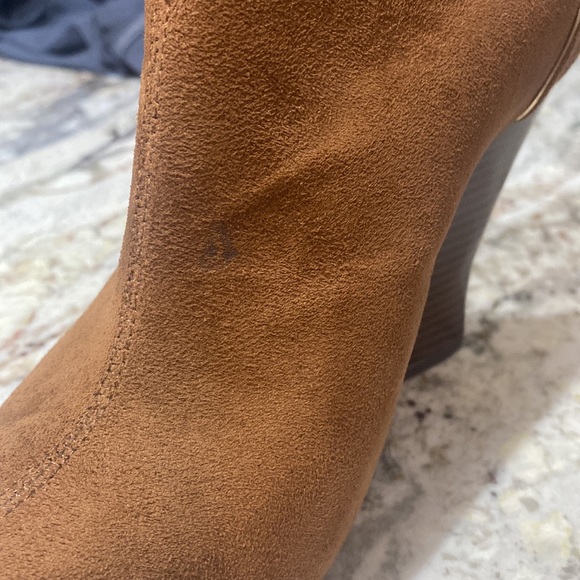 JLo Jennifer Lopez Cognac Ankle Bootie 8.5M - Picture 6 of 6